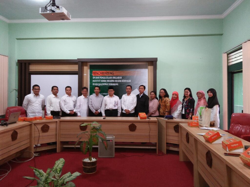 Benchmarking SPI Institut Hindu Dharma Negeri Denpasar di UIN Walisongo Semarang