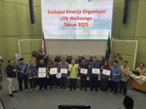 Penghargaan Kinerja Pendapatan Terbaik UIN Walisongo 2025